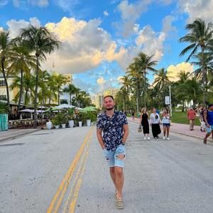 Meet your Posher, Joshua